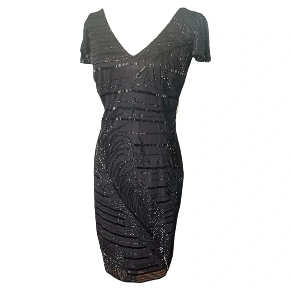 white christmas dresses Black structure cocoon strapless cocktail lbd midi dress